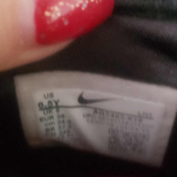 Nike running shoes - Picture 2 of 3